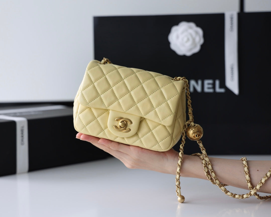 Chanel Flap Bag 17cm Yellow Lambskin Gold Hardware