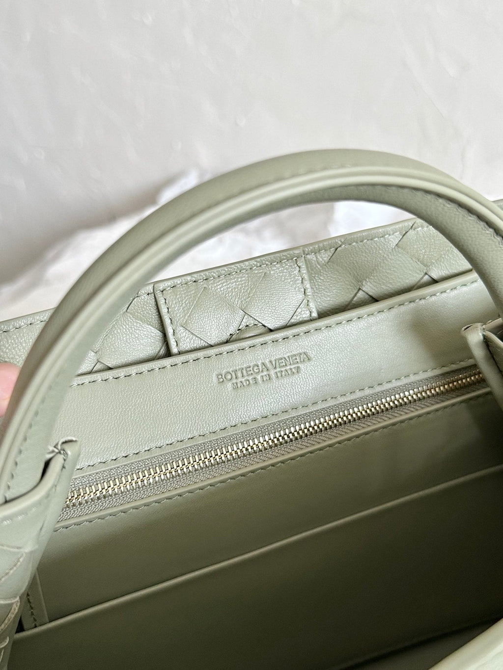 Bottega Veneta Small Andiamo 25cm Light Green Lambskin Bag