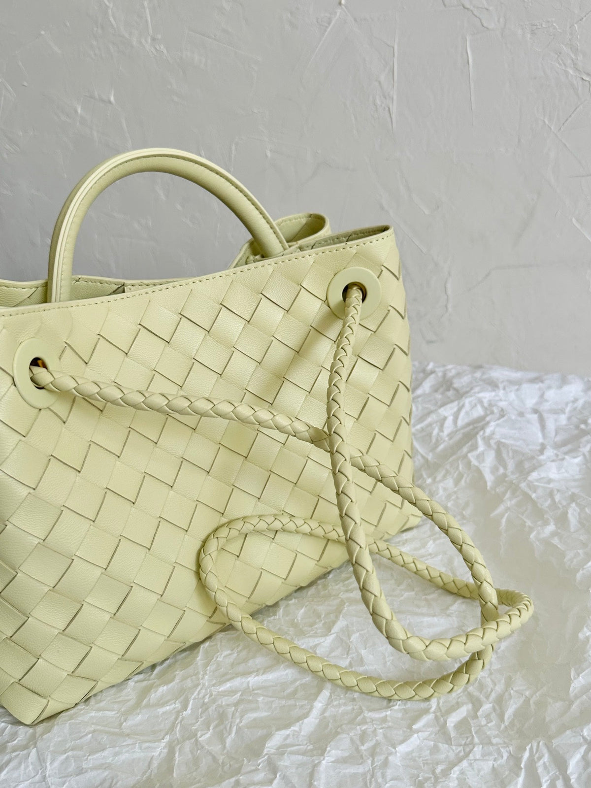 Bottega Veneta Small Andiamo 25cm Light Yellow Lambskin Bag
