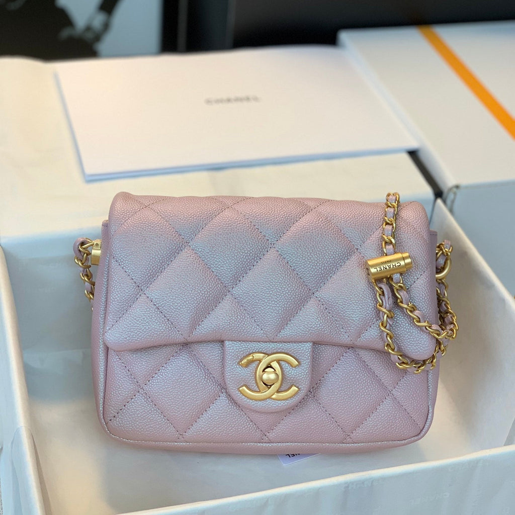 Chanel 25S Classic Flap 19 cm in Mauve Pink Caviar Leather with Gold Hardware Bag