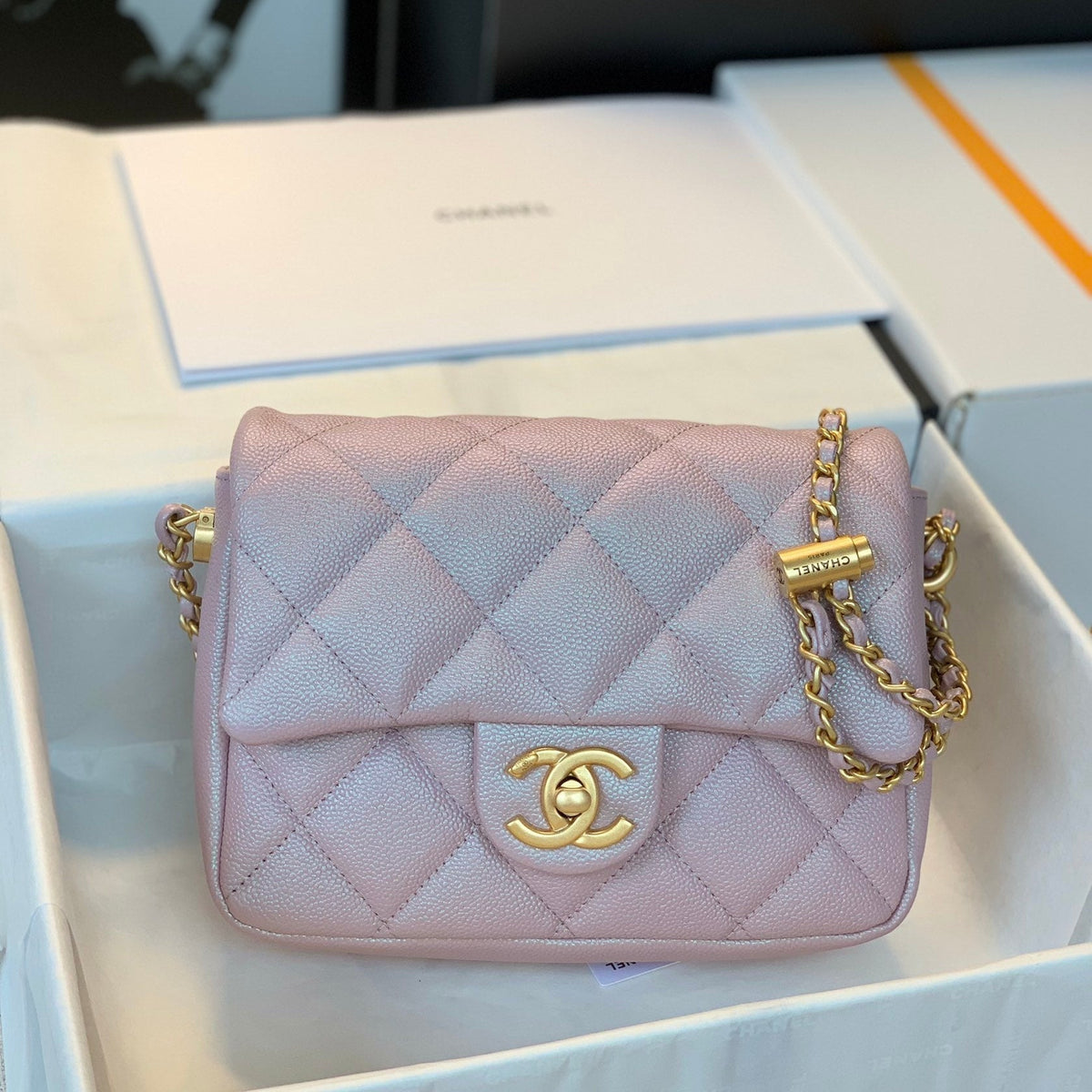 Chanel 25S Classic Flap 19 cm in Mauve Pink Caviar Leather with Gold Hardware Bag