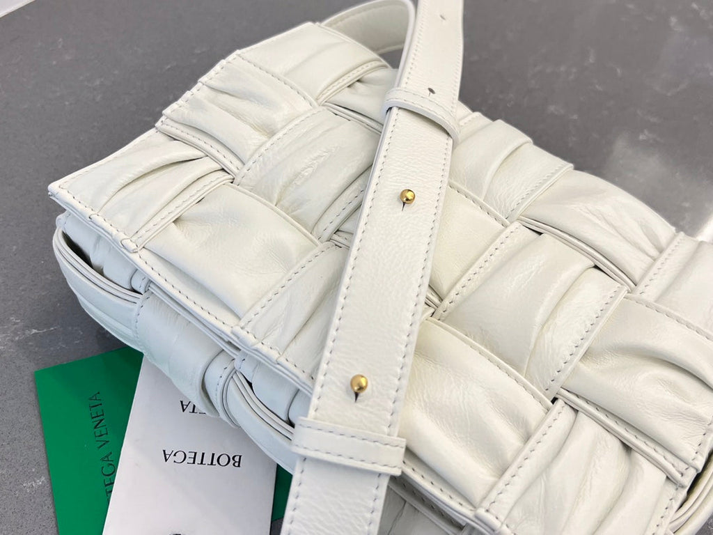 Bottega Veneta Cassette 28 in White Soft Lambskin Bag