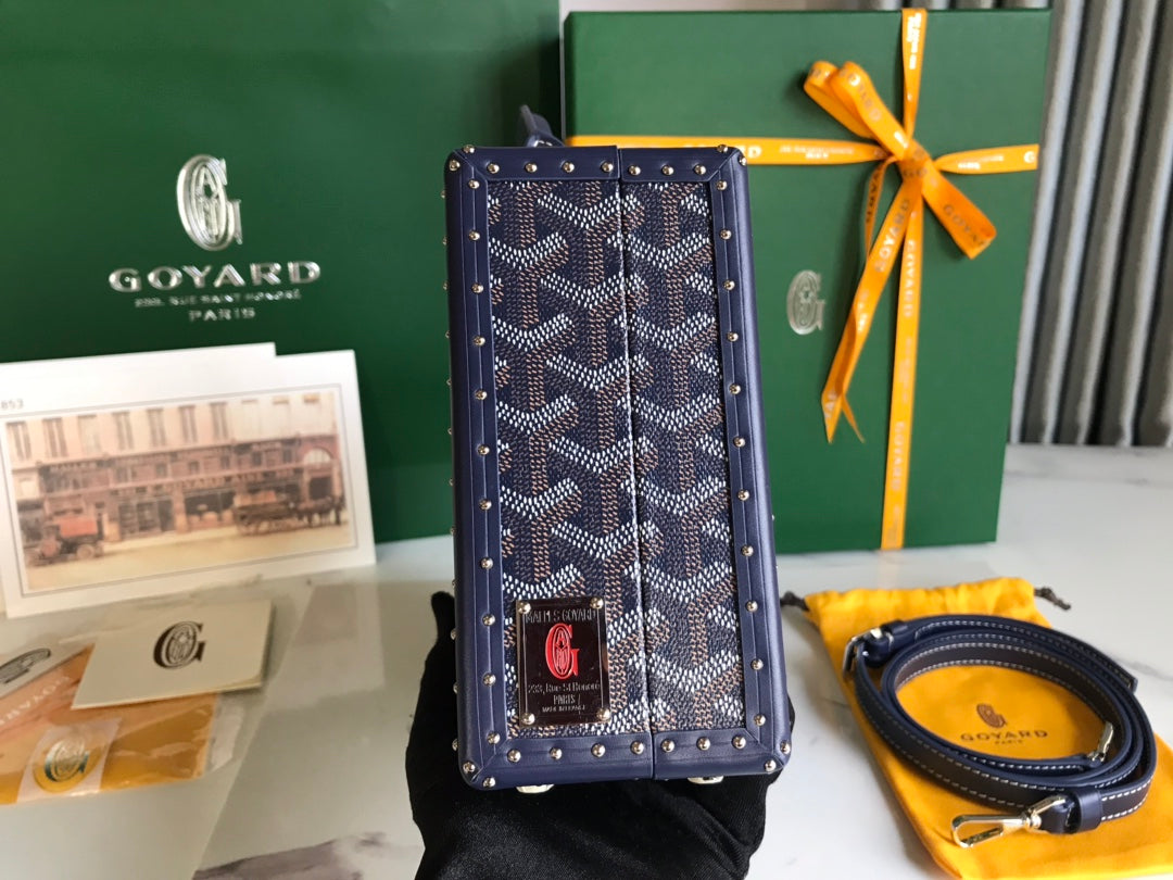 Goyard Grand Hôtel Trunk Bag 24 in Navy Blue Goyardine Canvas and Calfskin