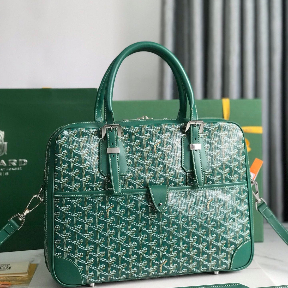Goyard Ambassade Document Case 35 in Green Goyardine Canvas Bag