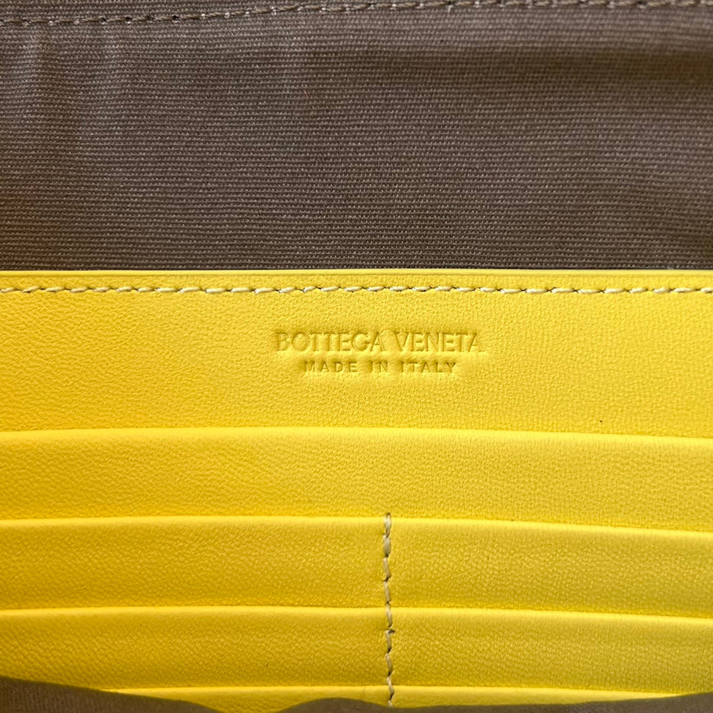 Bottega Veneta Intrecciato 30 in Light Yellow Lambskin Bag