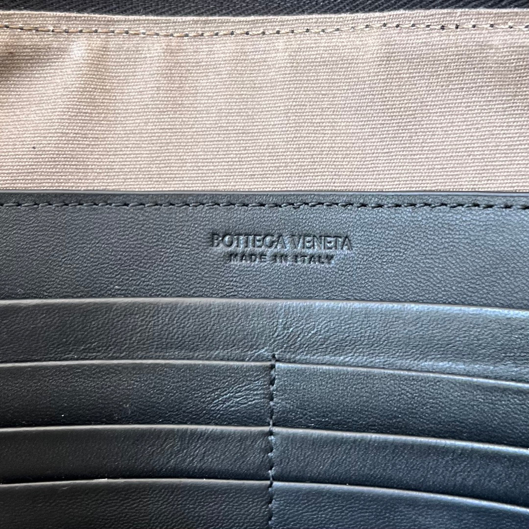 Bottega Veneta Intrecciato 30 in Black Lambskin Bag