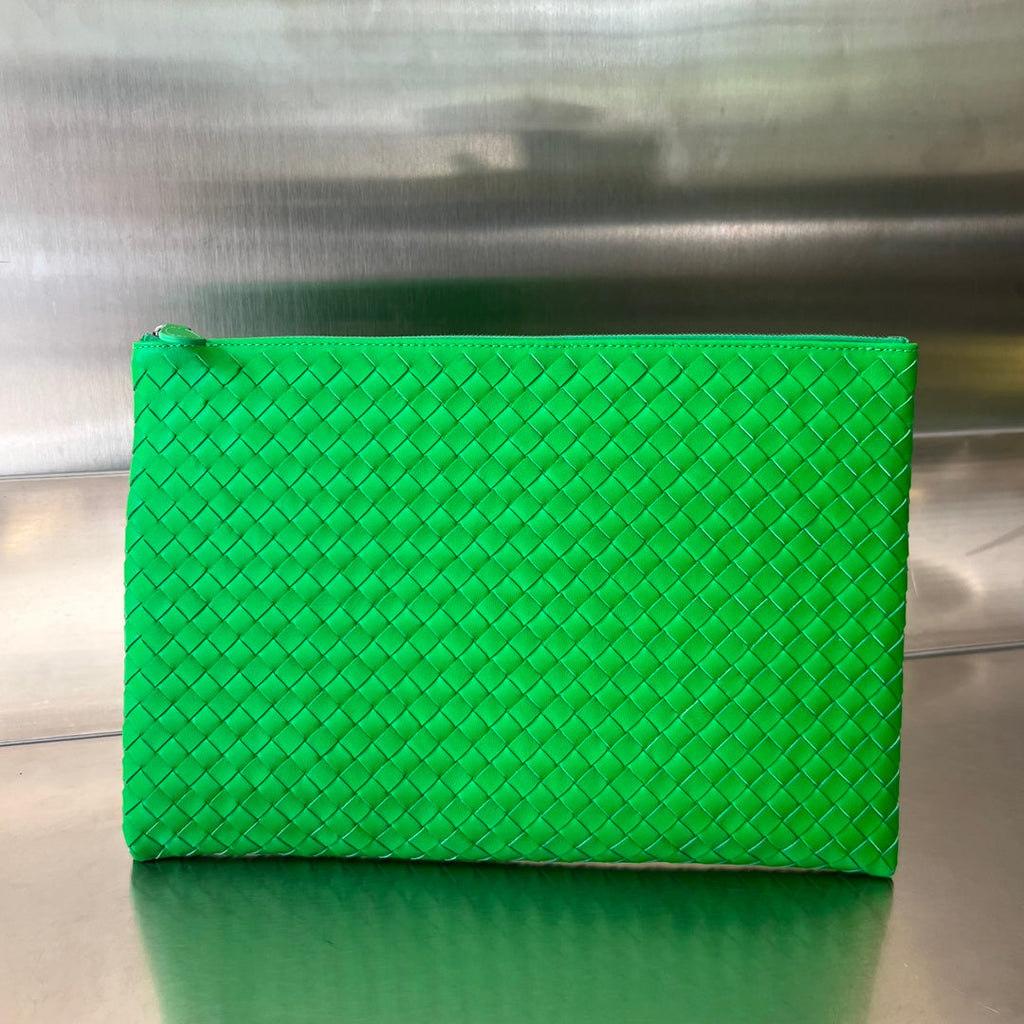Bottega Veneta Intrecciato 30 in Emerald Green Lambskin Bag