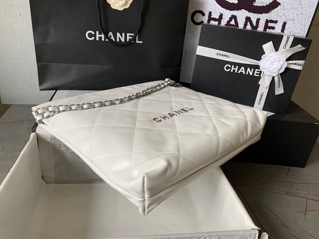 Chanel Large 42 Handbag in White Shiny Calfskin Silver Hardware