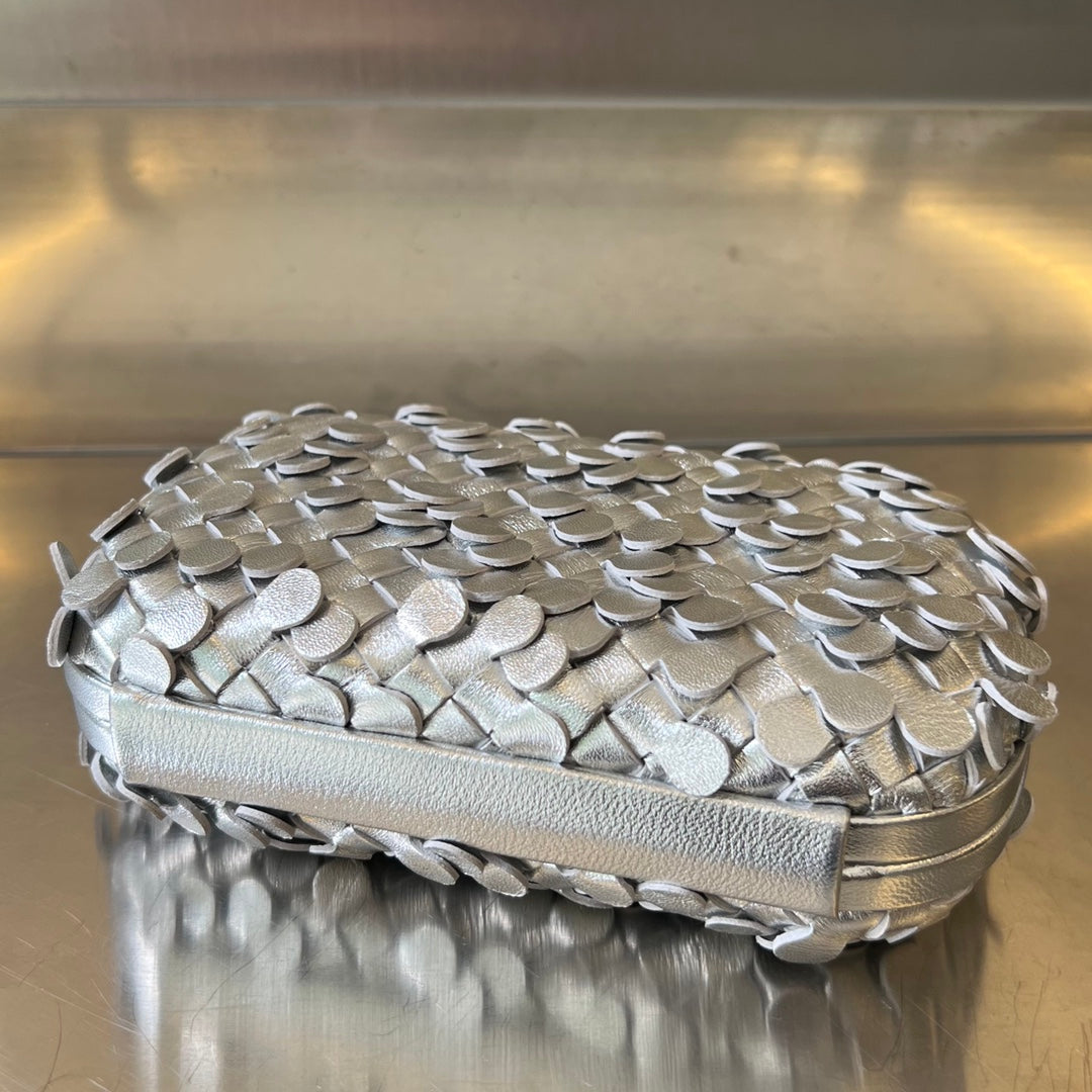 Bottega Veneta Golden Knot 19 in Silver Lambskin Bag