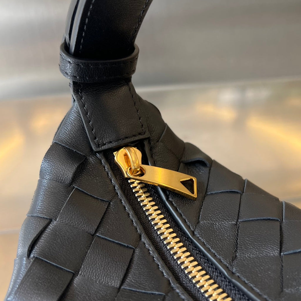 Bottega Veneta Candy Wallace 17 in Black Calfskin Bag