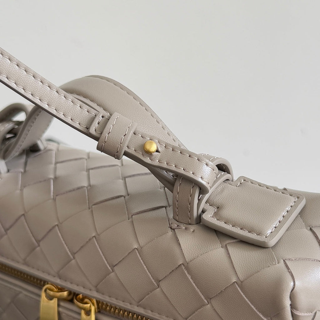 Bottega Veneta 25S Bang Bang 22 in Warm Gray Intrecciato Calfskin Gold Hardware Bag