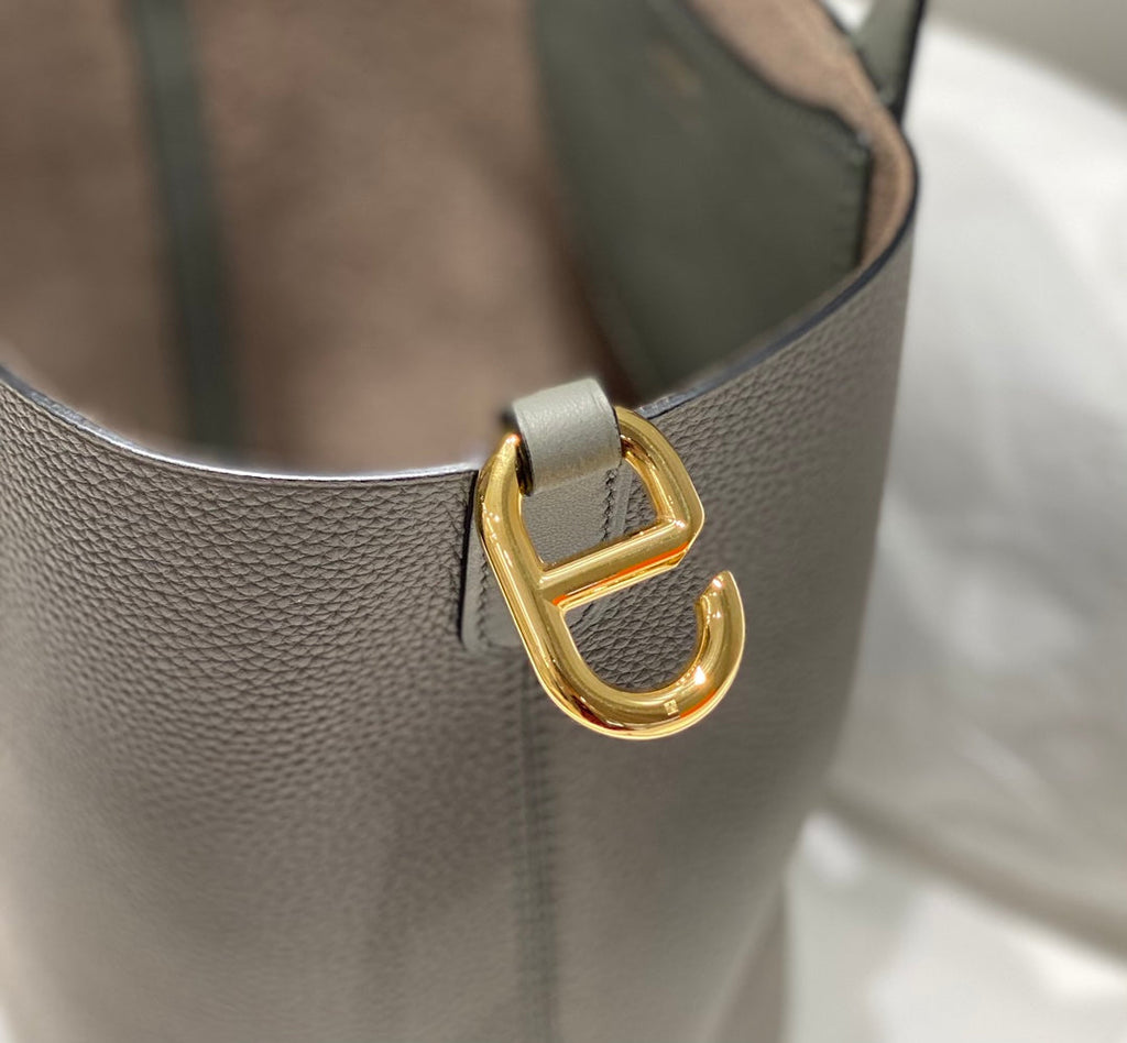 Hermes 25S in the Loop 18 in Etoupe Calfskin Gold Hardware Bag