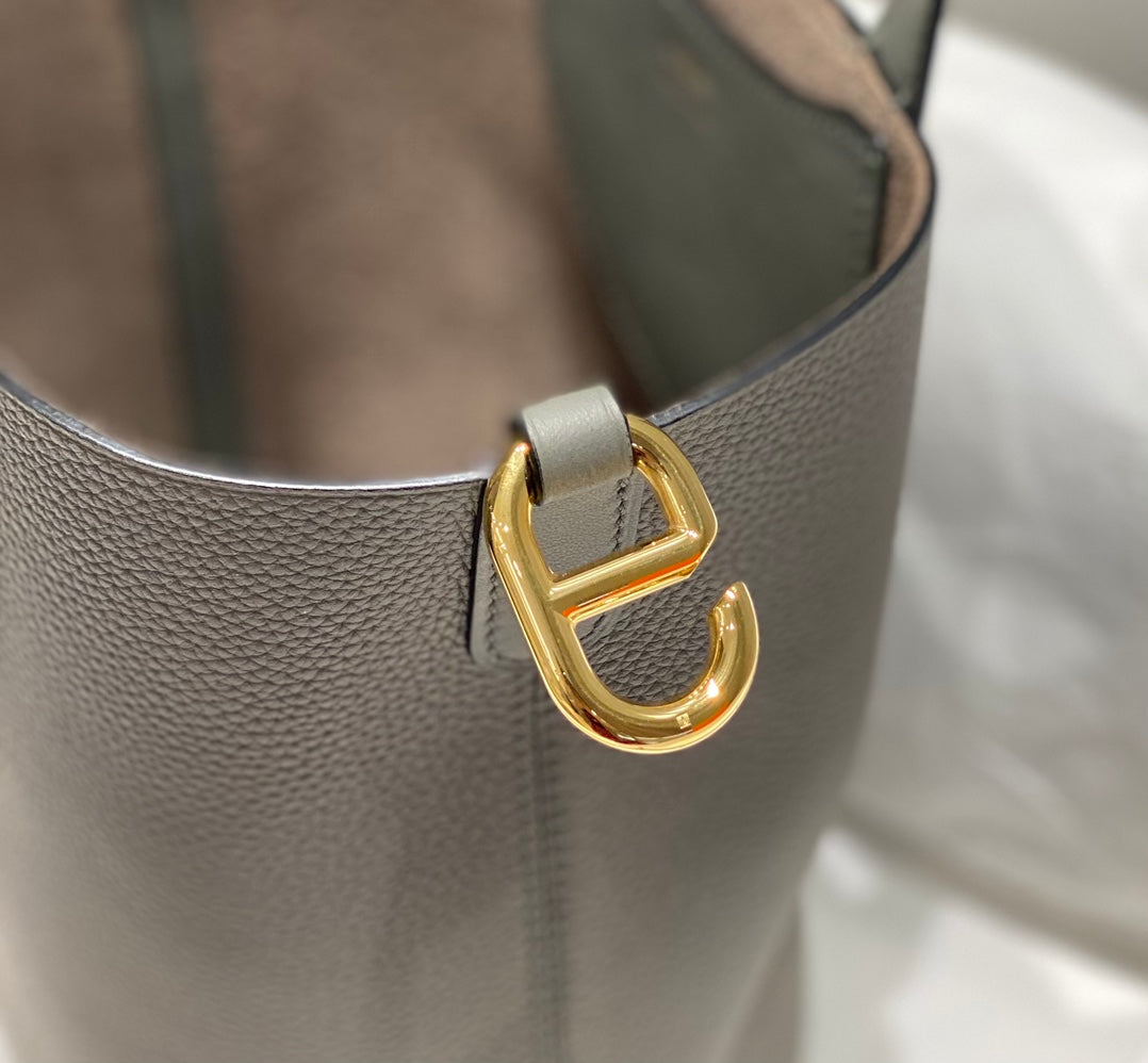 Hermes 25S in the Loop 18 in Etoupe Calfskin Gold Hardware Bag