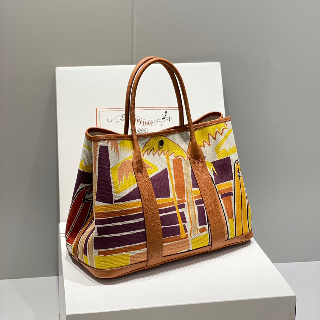 Hermes Garden Party 36 in Multicolor Toile H Canvas Gold Calfskin Tropical Streetline Illustration Bag