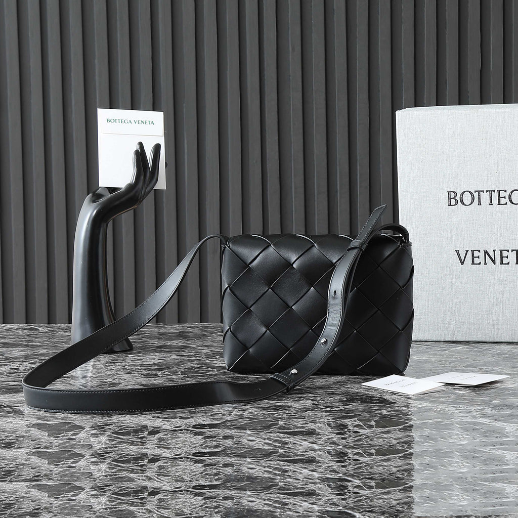 Bottega Veneta 25S Diago 22 in Black Calfskin Patent Silver Hardware Bag