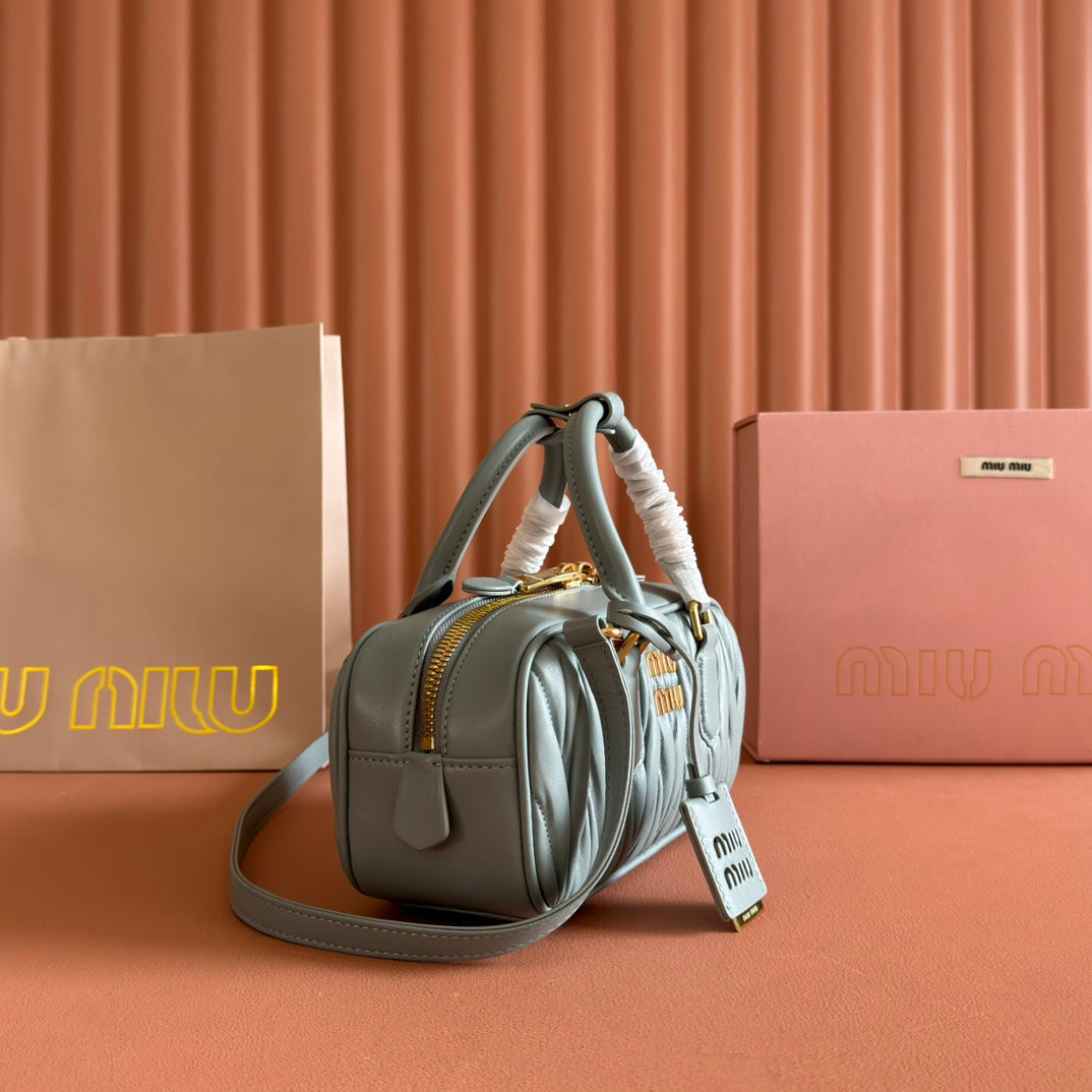 Arcadie Matelassé Bag 22 Olive Gray in Calfskin Gold Hardware