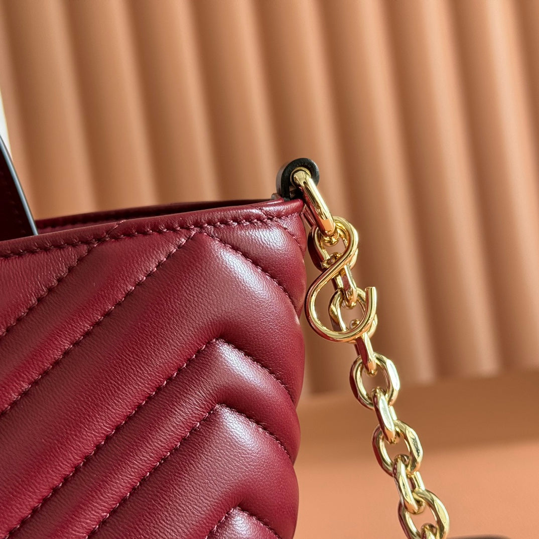Gucci 25S Small Tote Bag 29 cm in Dark Red Calfskin with Gold Hardware