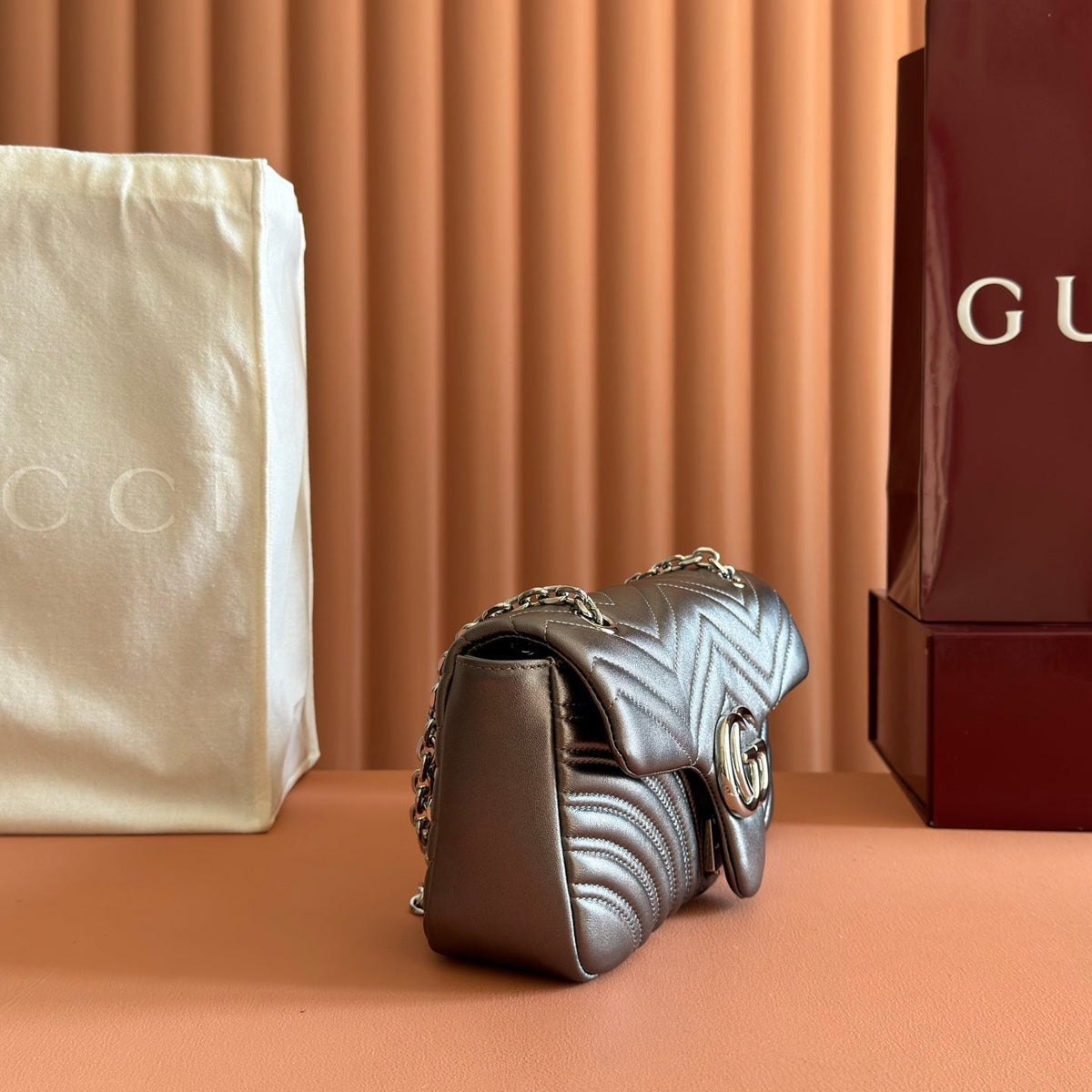 Gucci 26S Marmont Bag 26 in Warm Gray Brown Lambskin