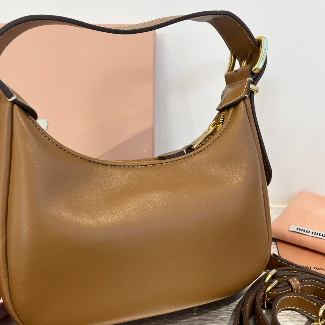 Hobo 20 Bag in Caramel Brown Calfskin