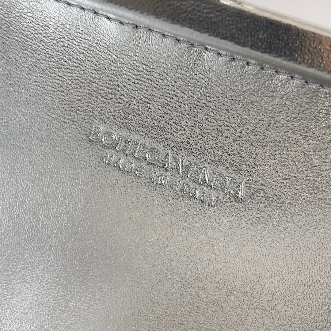 Bottega Veneta Classic Knot 20 in Silver Lambskin Bag