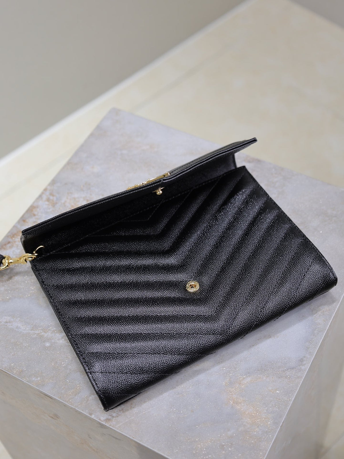 Saint Laurent Cassandre Clutch 21 in Black Lambskin Gold Hardware