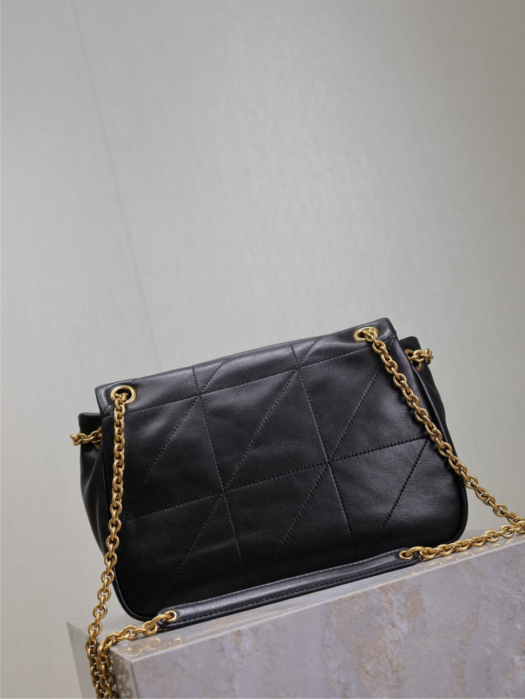 Saint Laurent Jamie 4.3 Small Bag 25 in Black Lambskin Gold Hardware